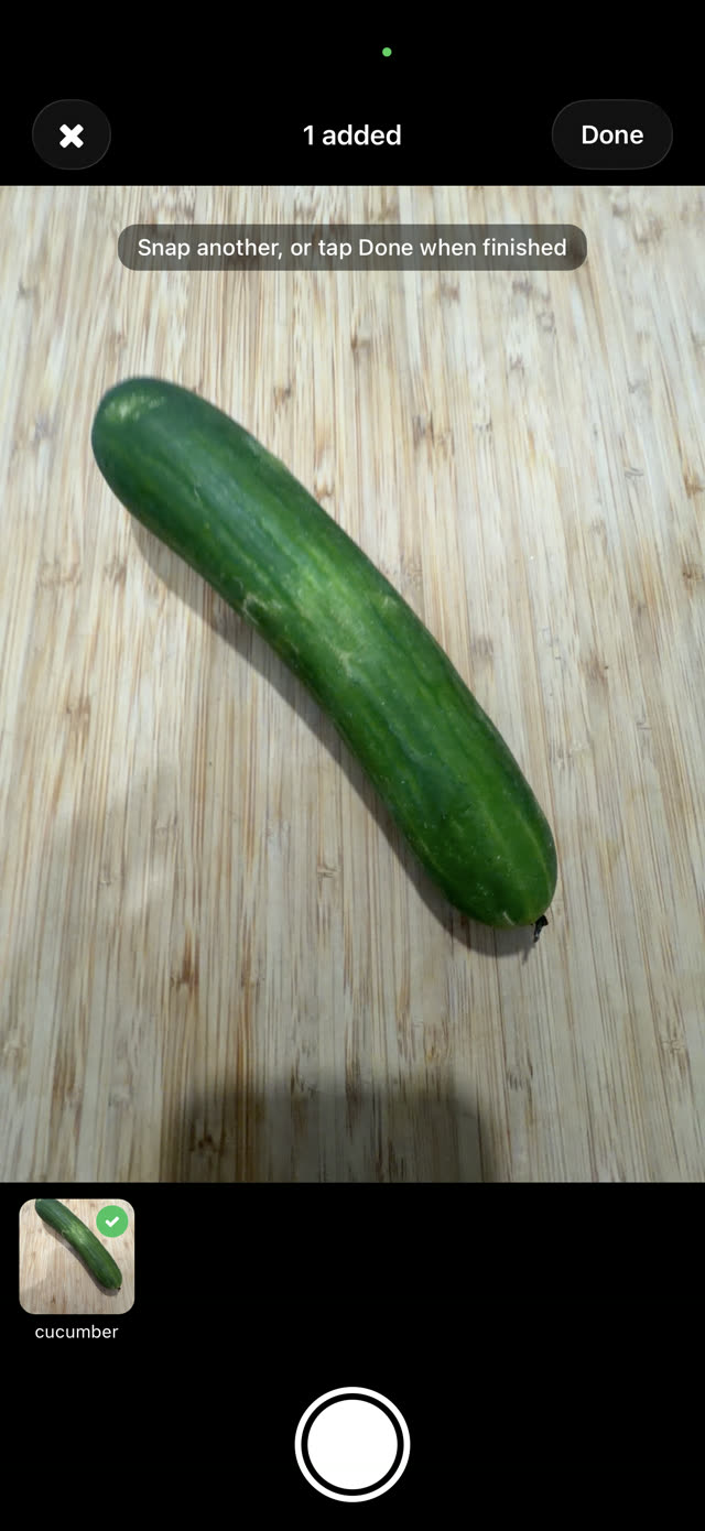 Snapping a cucumber with Kartov — the item is recognized and added to the list
